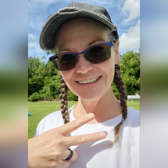 Meet your Posher, Sabra - Picture 2 of 6